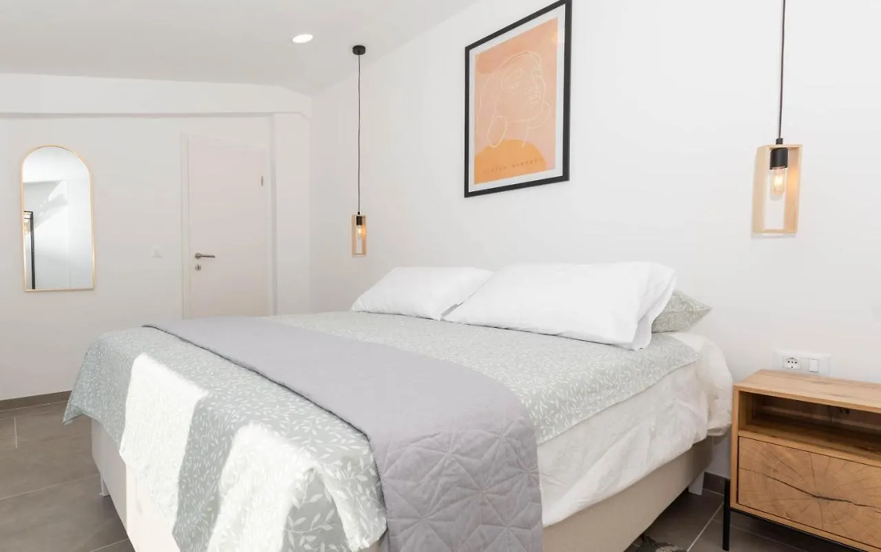 Apartment Eros Sisan