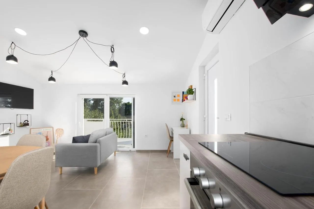 Apartment Eros Šišan